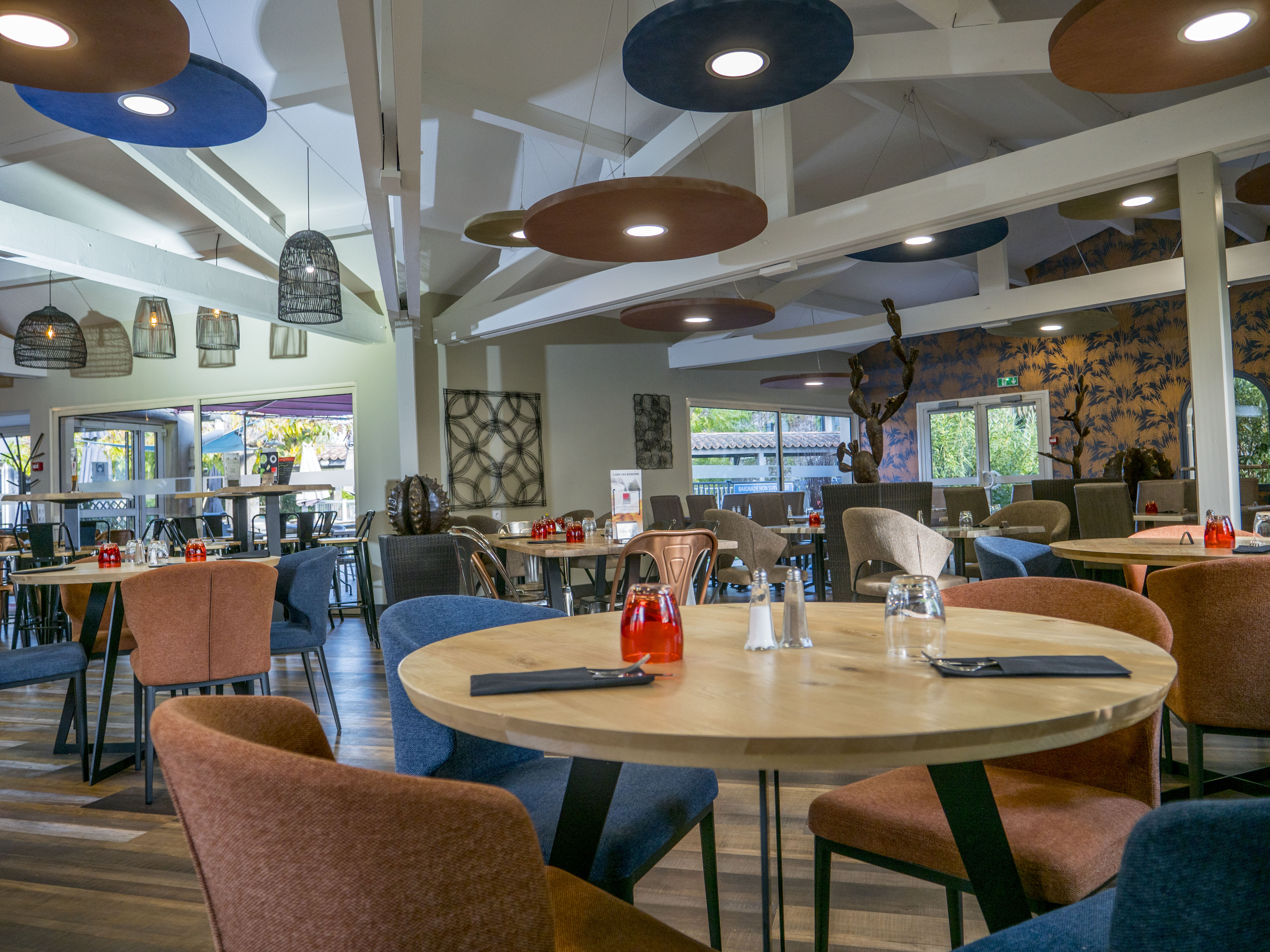 Restaurant Le Cercle Rouge - salle de restaurant