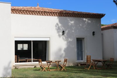 mas-des-sables-lodges-aigues-mortes-extérieur