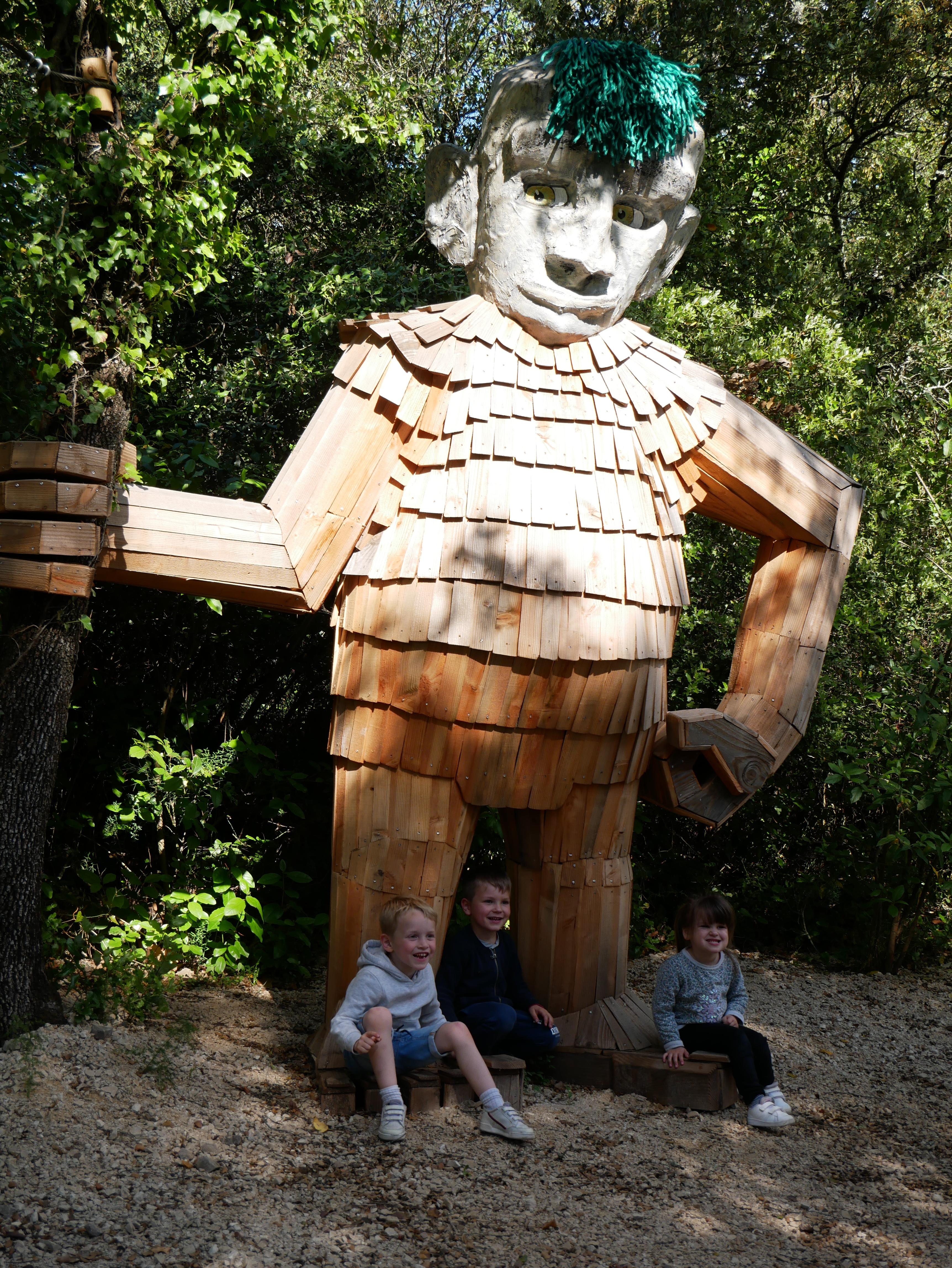 Géant en bois