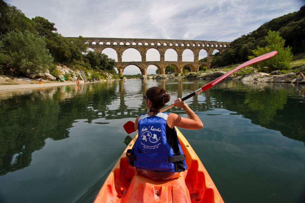 Natu'rando canoë et le Pont du Gard