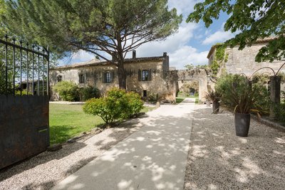 Côté entrée