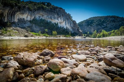 Le Gardon, les pieds dans l’eau