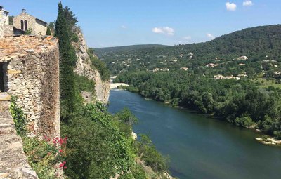 Ardèche au pied d'Aiguèze