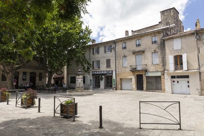 Anciennes halles d'Aramon