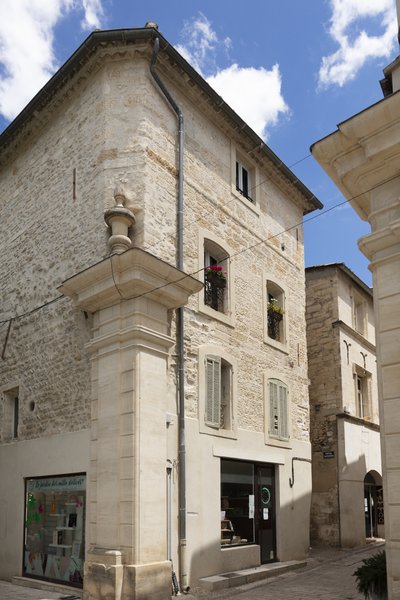 Porte de Montfrin à Aramon