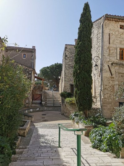 Place des Fours Aramon