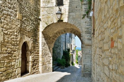 Porte de Sabran