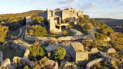 Le castrum d'Allègre, vu du ciel