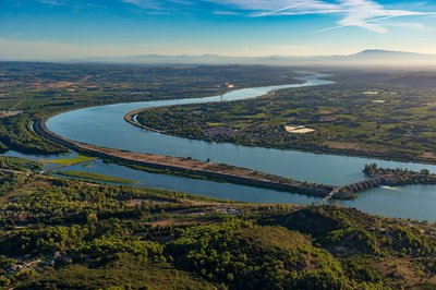 Confluence du Gardon et du Rhône